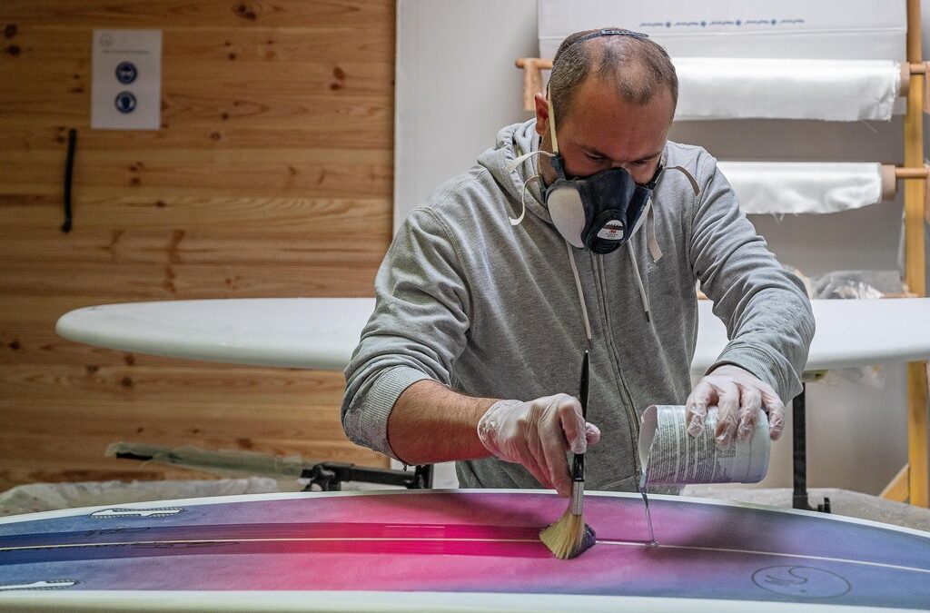 Pourquoi choisir un surfboard fabriqué par un artisan shaper ?
